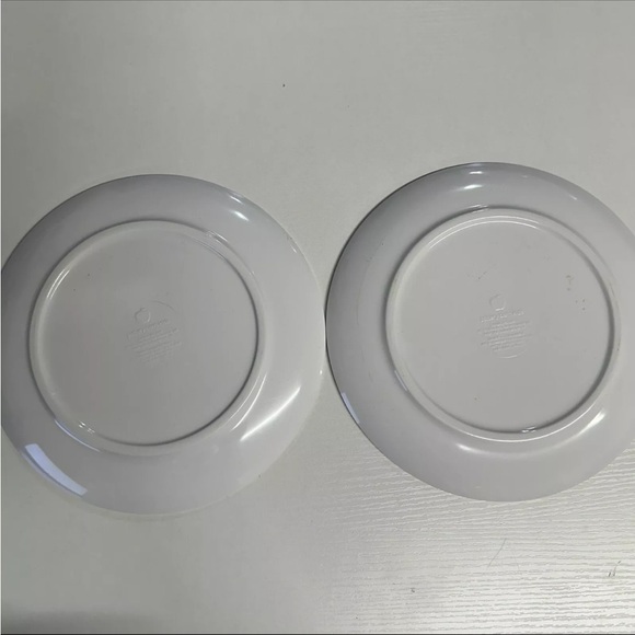 Pottery Barn Kids Lot of 2 Melamine Pink Mermaid Plates Lunch Dinner - Picture 2 of 5